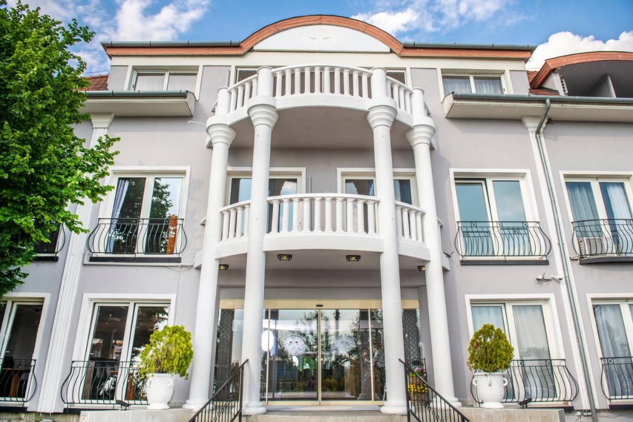 Duna Relax Hotel Рацкеве Экстерьер фото