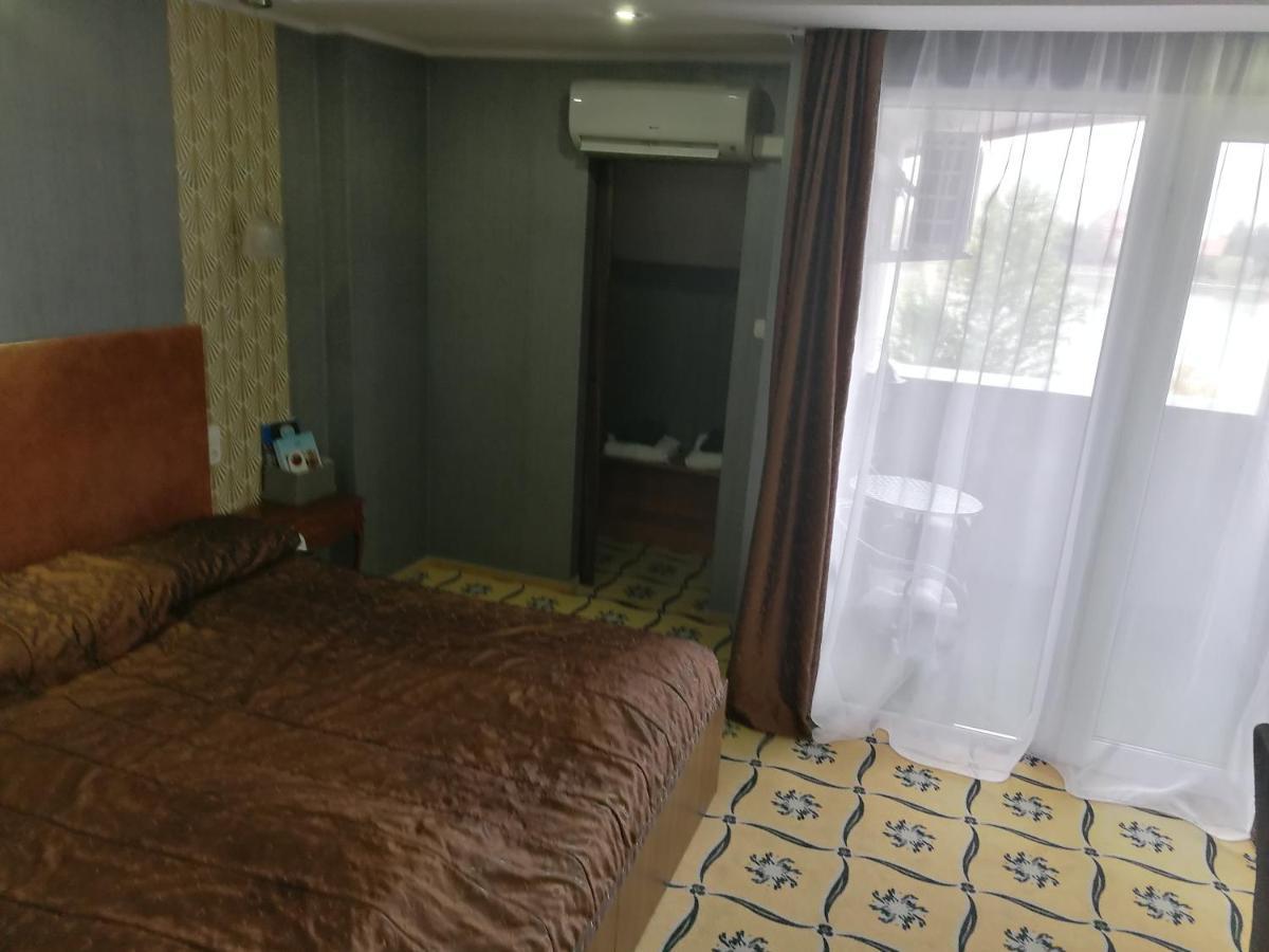 Duna Relax Hotel Рацкеве Экстерьер фото