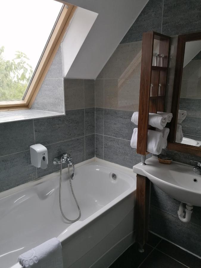 Duna Relax Hotel Рацкеве Экстерьер фото
